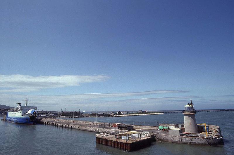 WT 2700 338-15 UK 1992-1.jpg